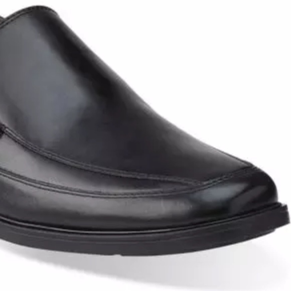 Clark’s Tinden Free Slip On Black Leather Full Day Comfort Workwear Dress Shoes